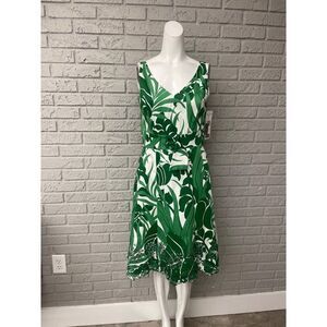 NWT Positive Attitude Green Floral Eyelet Hem Dress Size 6